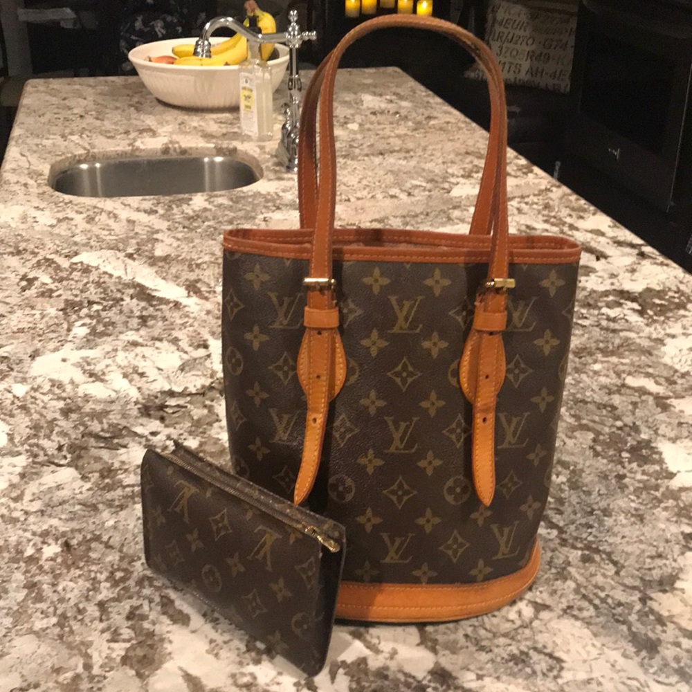 Louis Vuitton Petite bucket with make up bag